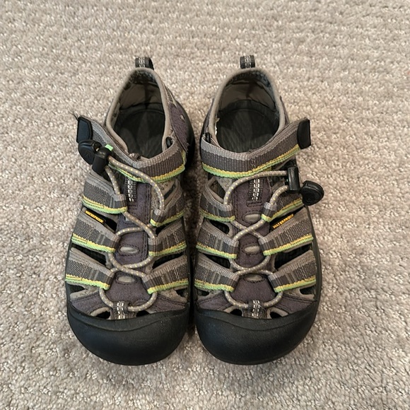 Keens - Picture 2 of 5